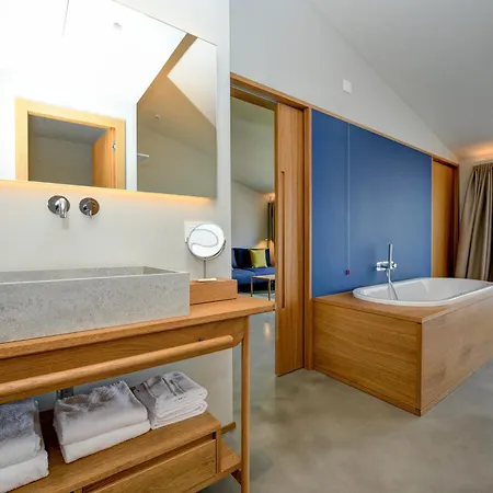 Flaminia 4*