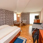 Flaminia Hotel 4*