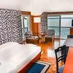 Flaminia 4*