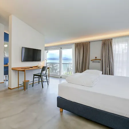 Flaminia 4*