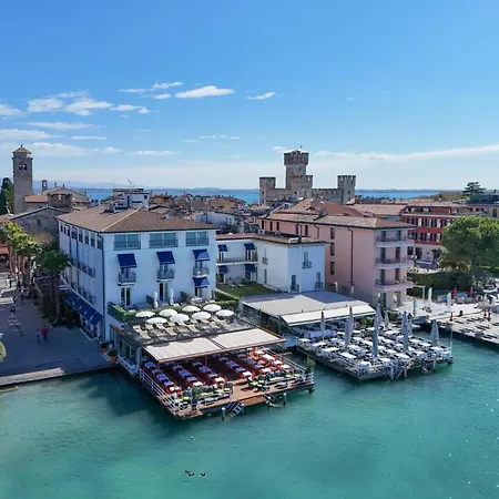 Flaminia Hotel 4*